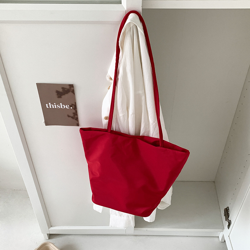 Freizeitliche minimalistische  – Interior Design Minimalist Bewertung und Preis