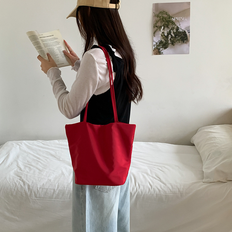 Freizeitliche minimalistische  – Interior Design Minimalist Bewertung und Preis